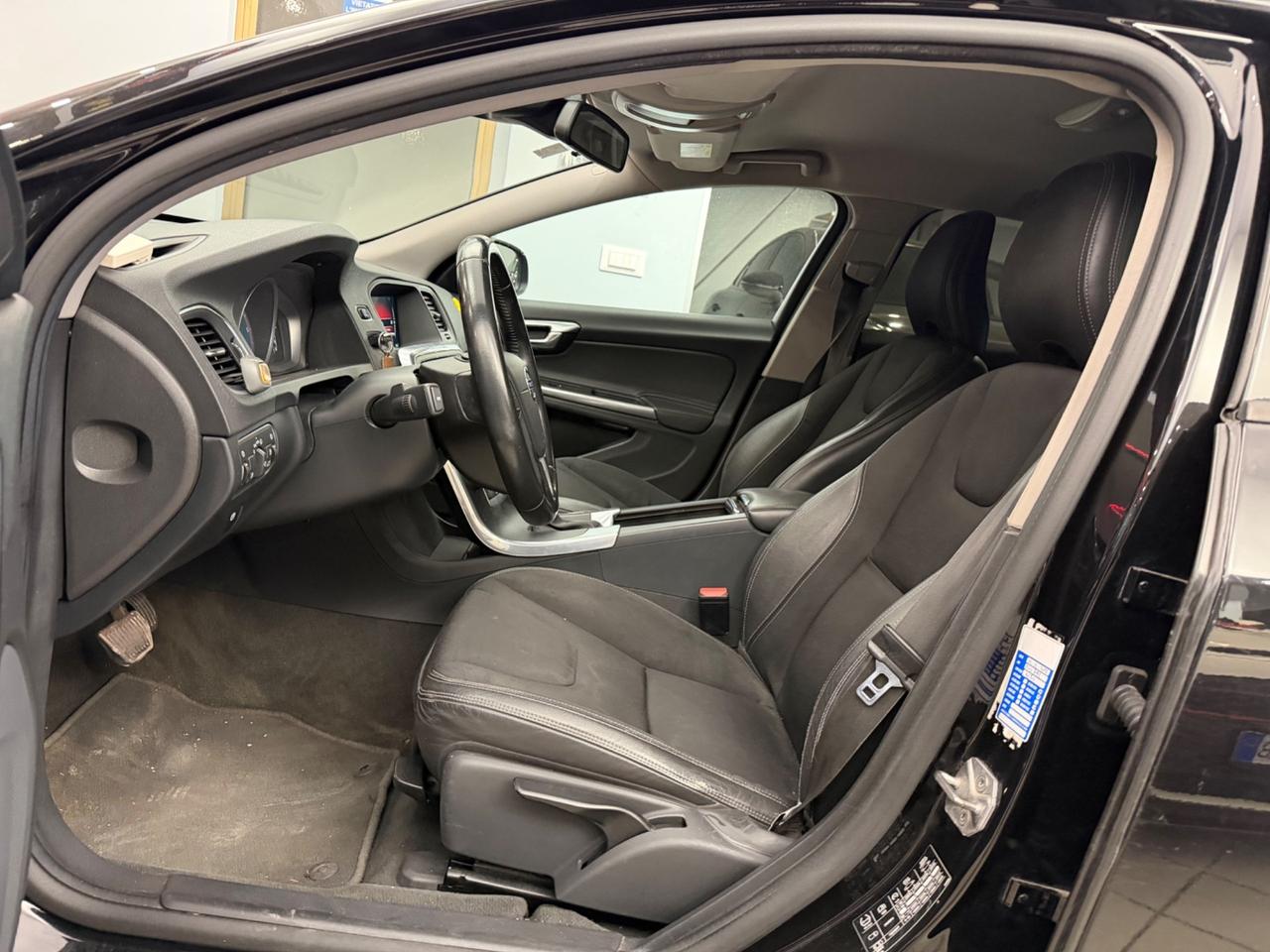 Volvo V60 D3 Geartronic Summum automatica