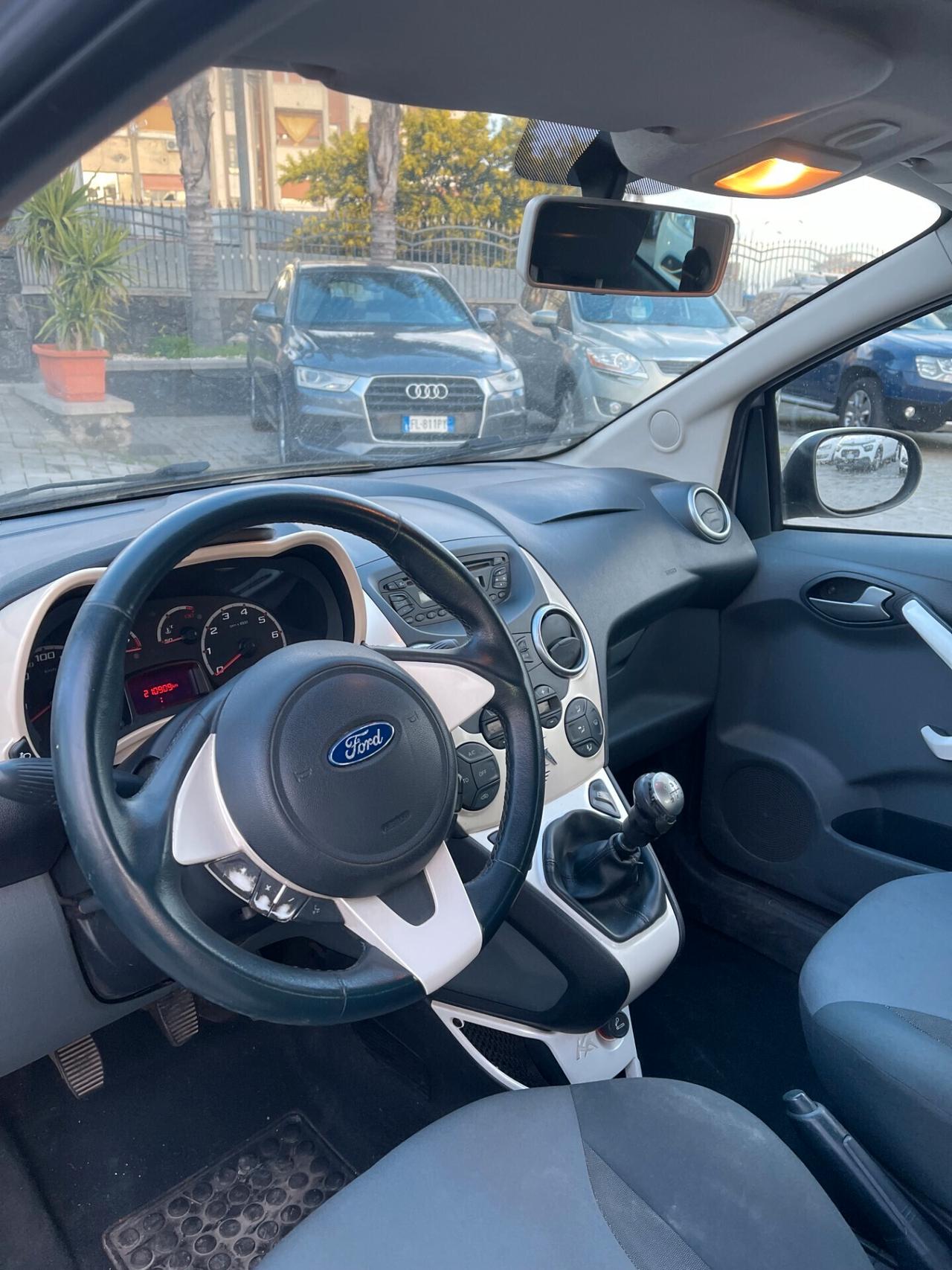 Ford Ka 1.3 TDCi 75CV Titanium