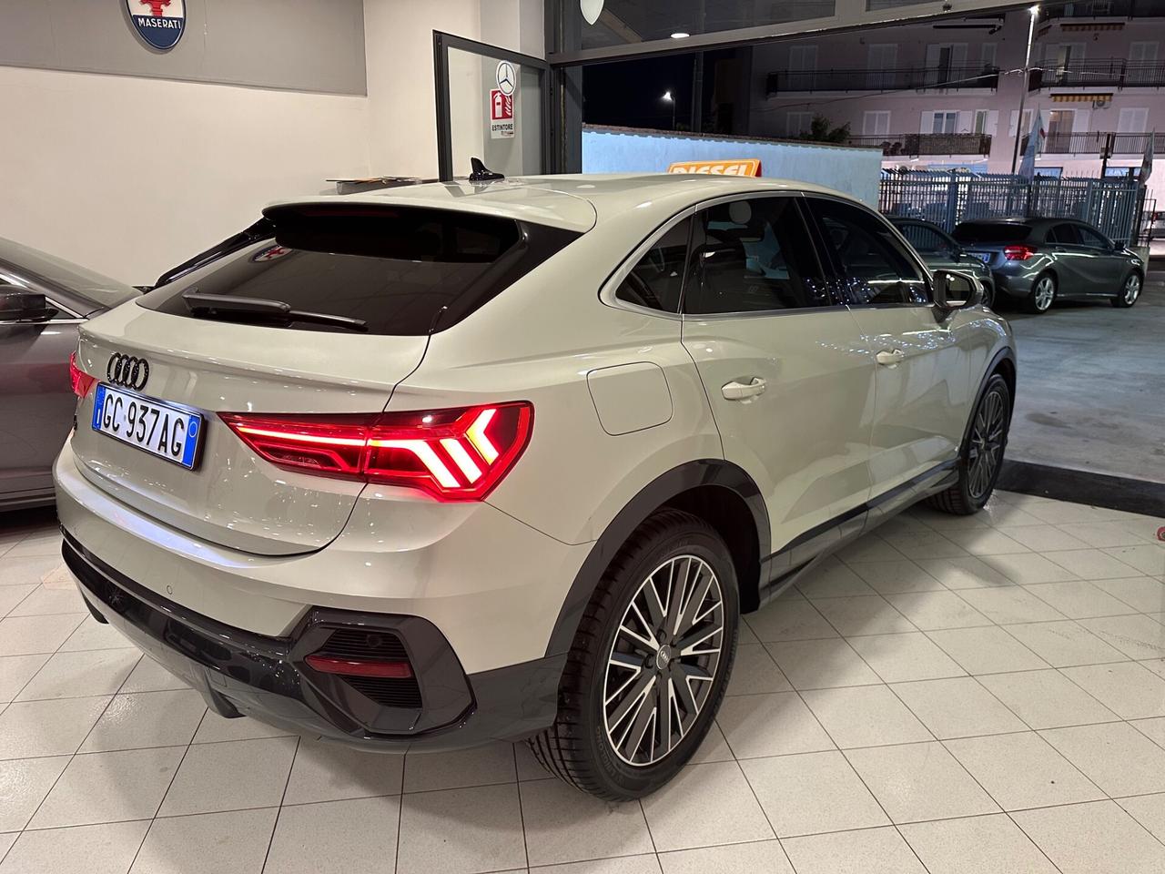 Audi Q3 SPB 35 TDI S tronic Business Plus