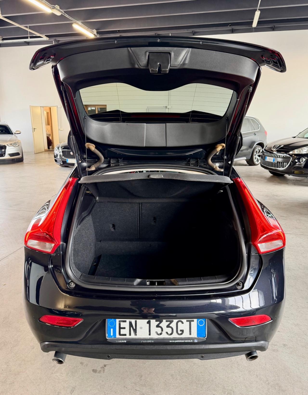 Volvo V40 D3 Geartronic Summum