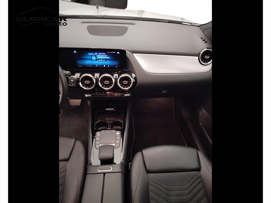 Mercedes-Benz GLA-H247 2020 - GLA 180 d Sport auto
