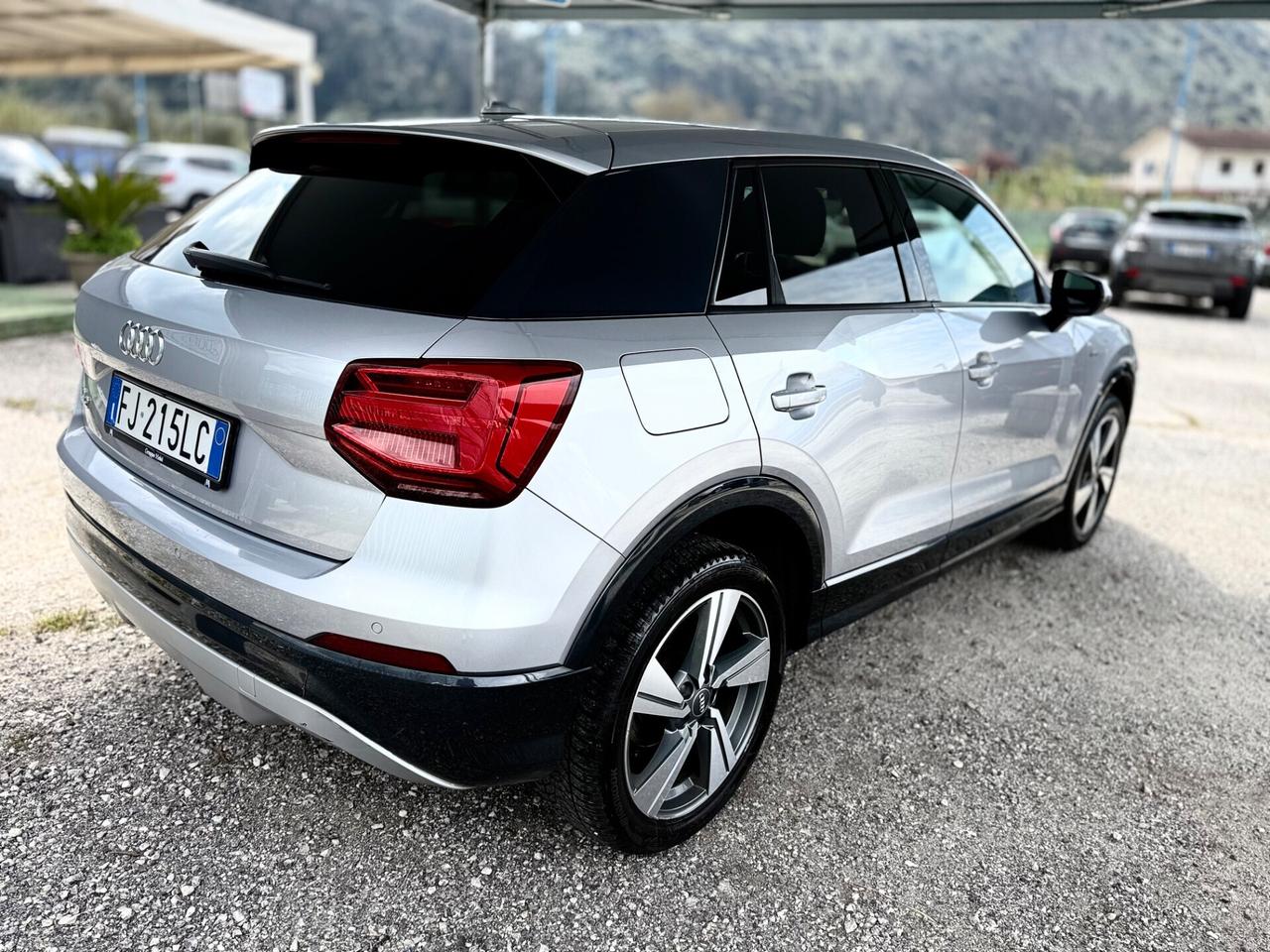 AUDI Q2 1.6 TDI S LINE Edition*LED*NAVI