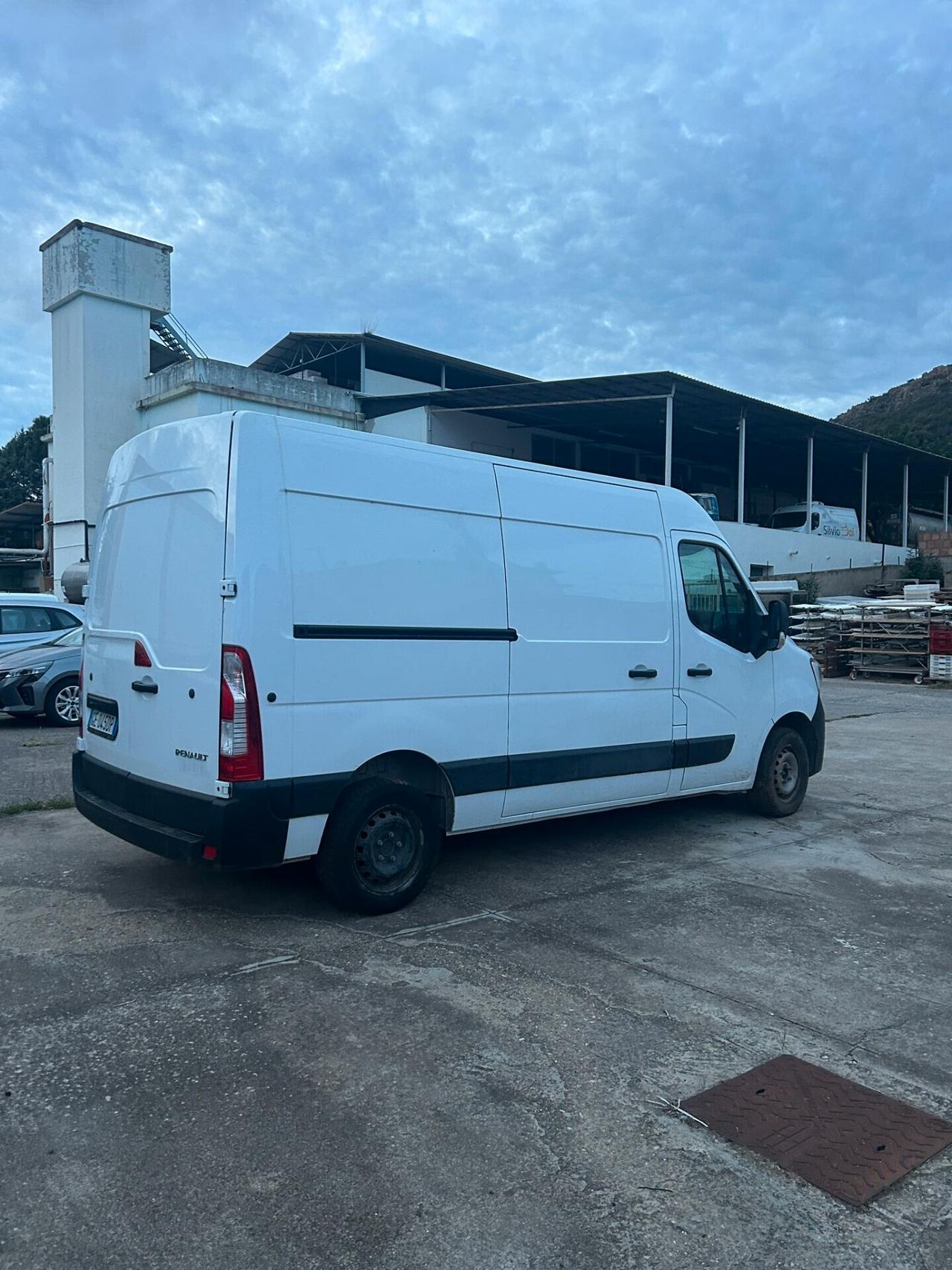 Renault Master T35 2.3 dCi 180 PM-TN Pianale Cabinato Energy Ice