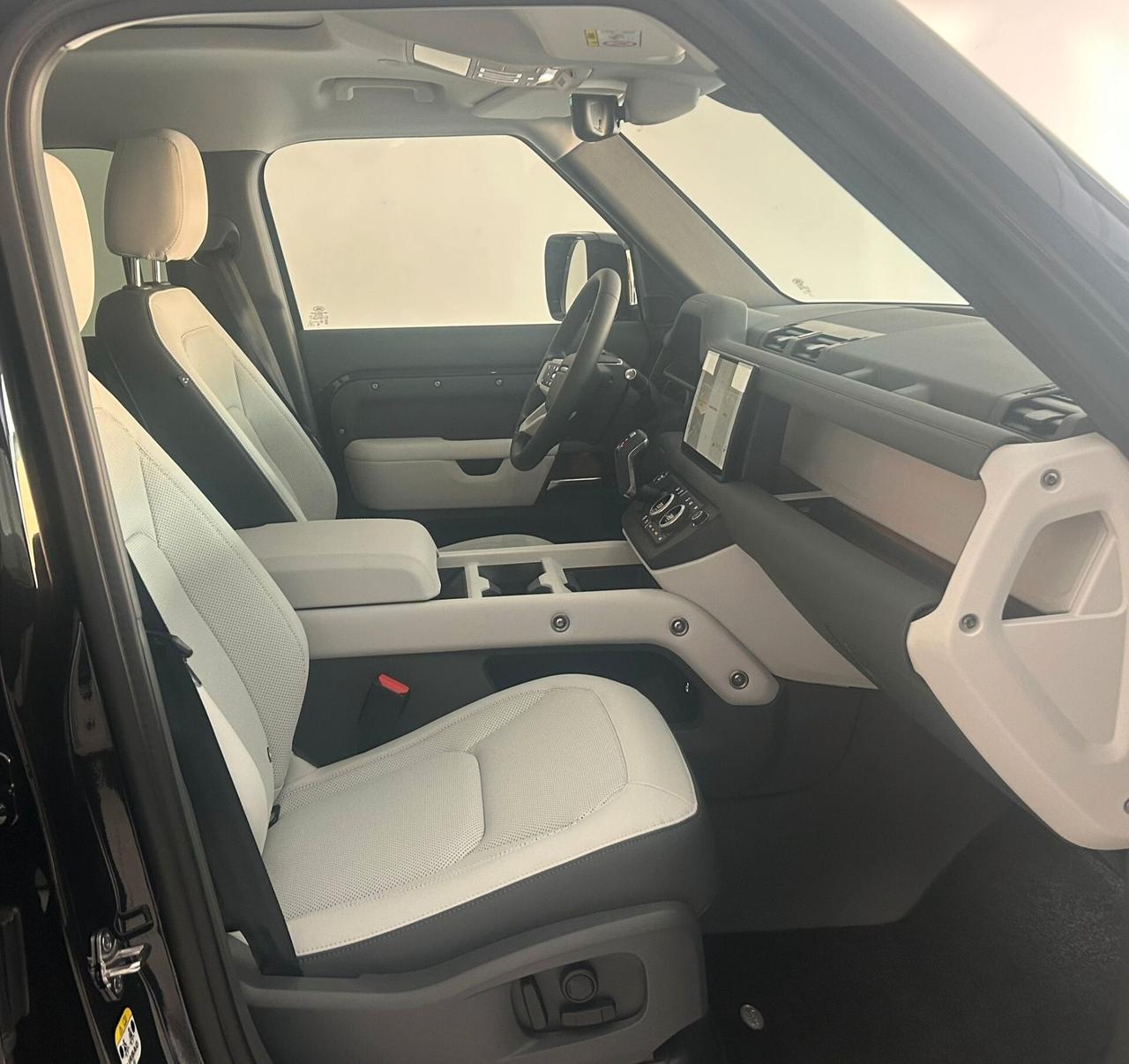 Land Rover Defender 110 3.0D I6 250 CV AWD Auto X-Dynamic SE