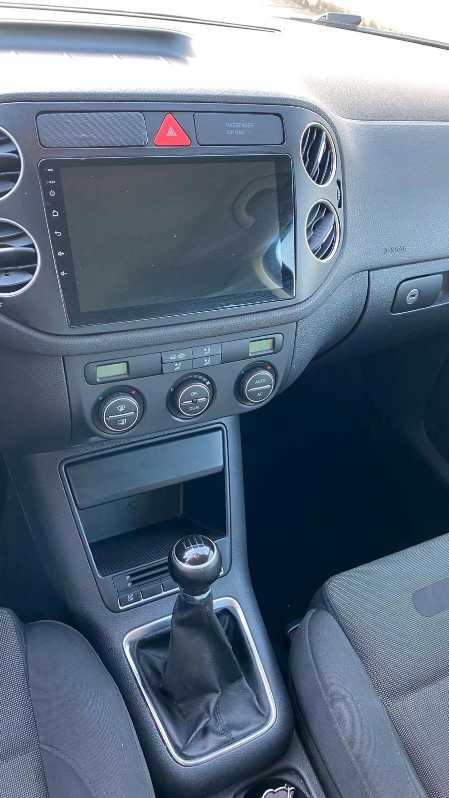 Volkswagen Tiguan 2.0 16V TDI DPF Sport & Style (18°)