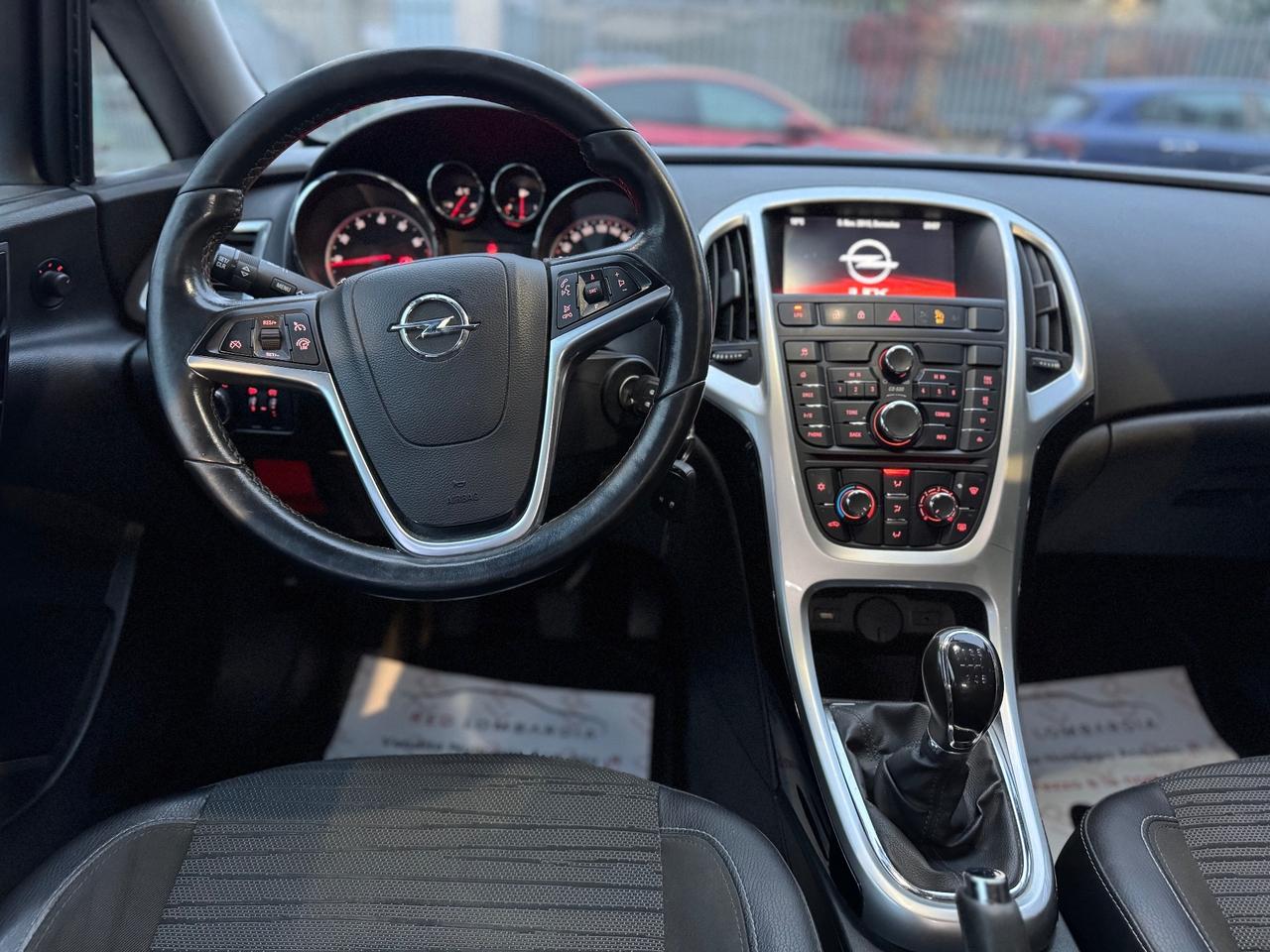 Opel Astra 1.4 Turbo 140CV Sports Tourer GPL Tech Cosmo