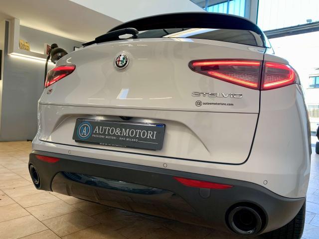 Alfa Romeo Stelvio Stelvio 2023 2.0 T Sprint Q4 280cv auto - 25.790km