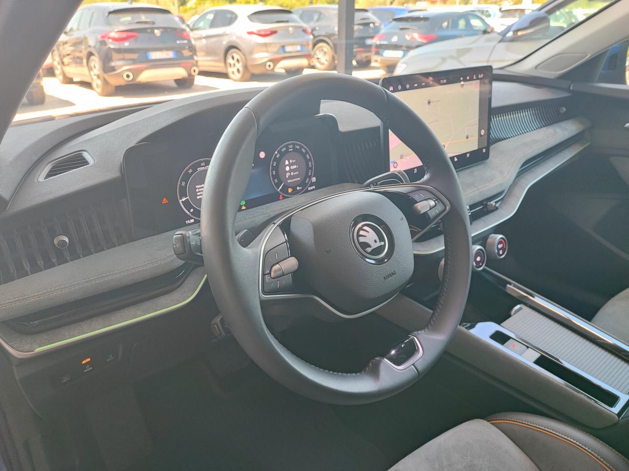 Skoda Superb 2.0 TDI DSG Wagon Laurin&Klement