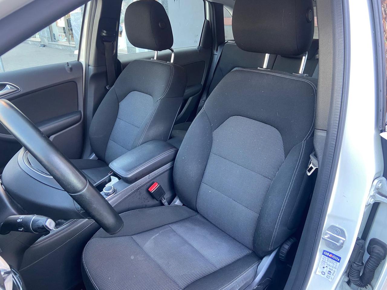 Mercedes-Benz B 180 Premium B 180 BlueEFFICI #9472