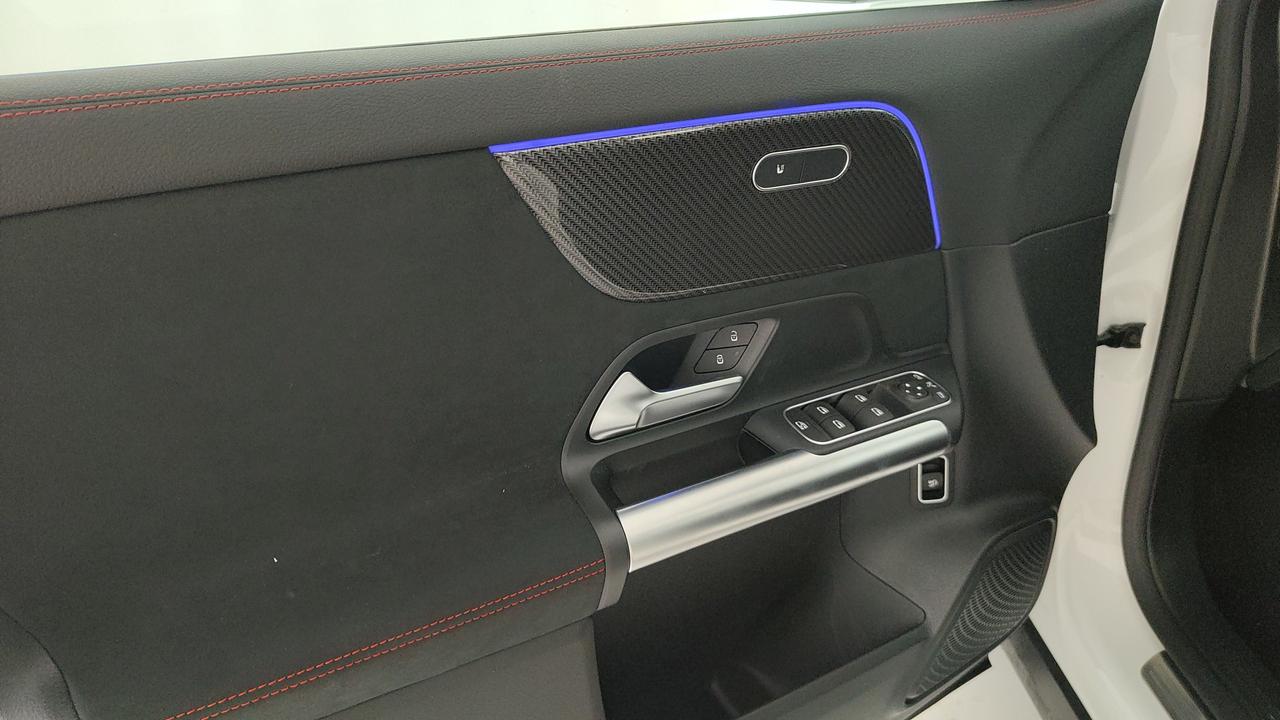 Mercedes-Benz GLA 200 d Automatic 4MATIC