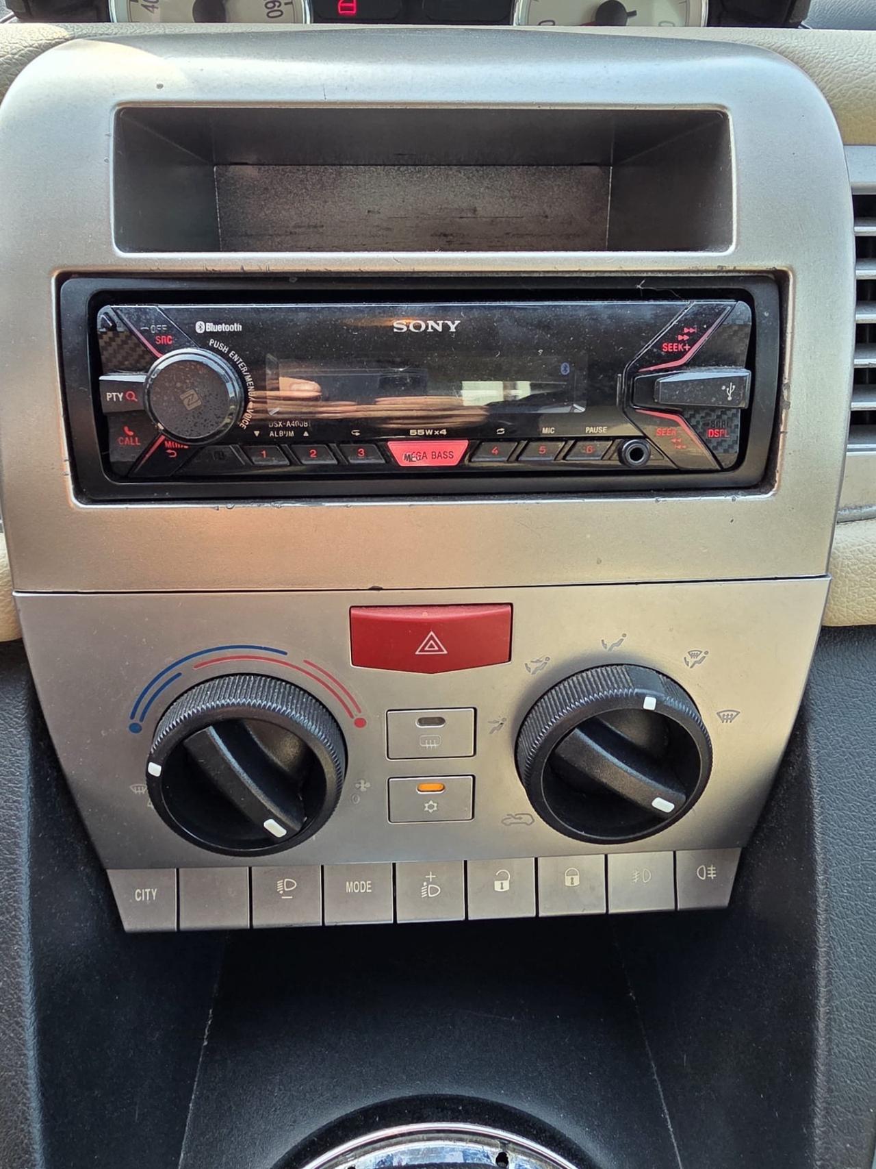 Lancia Ypsilon 1.4 Oro Ecochic GPL