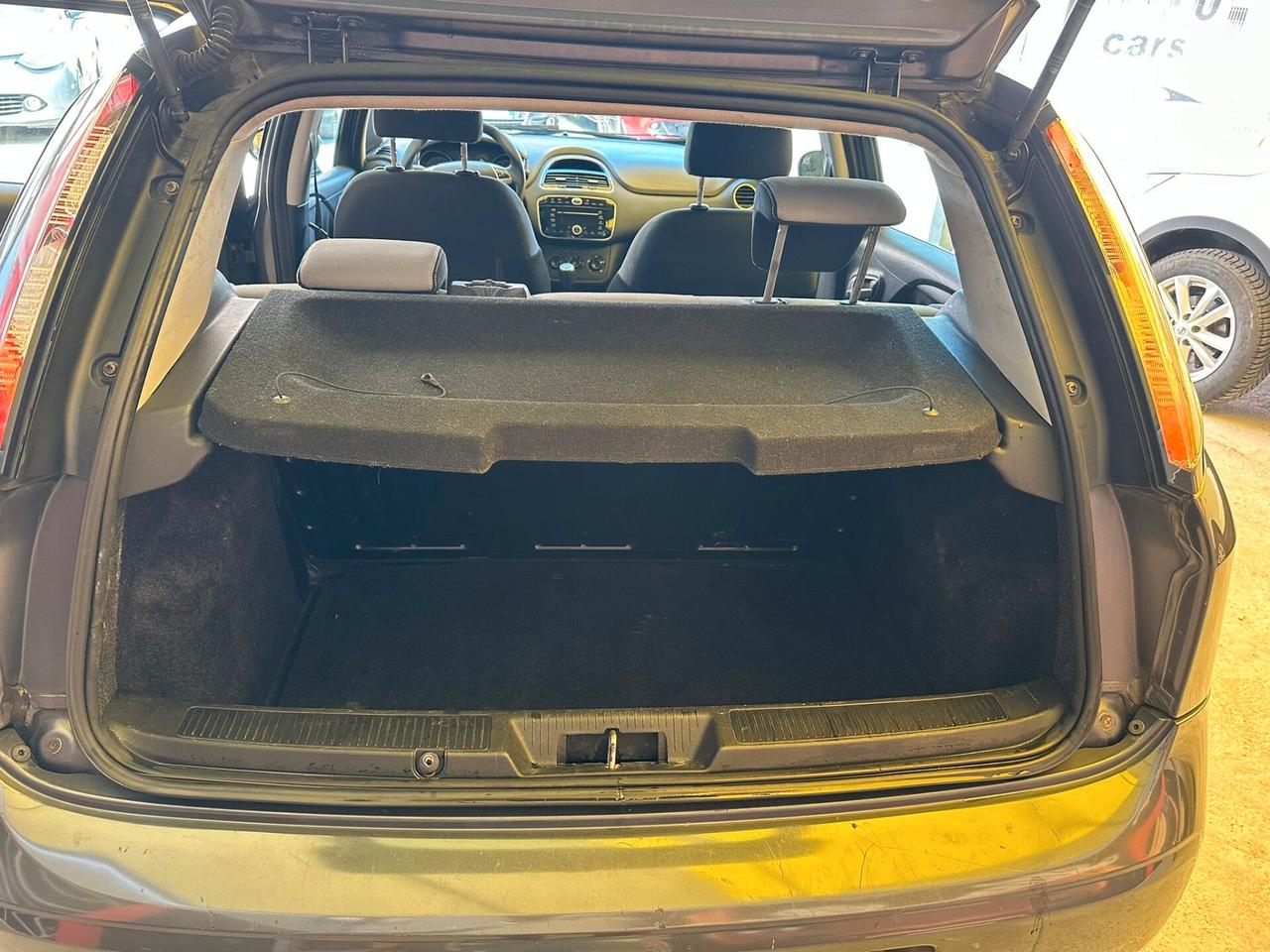 Fiat Grande Punto 1.3cc diesel 12 mesi garanzia-2013