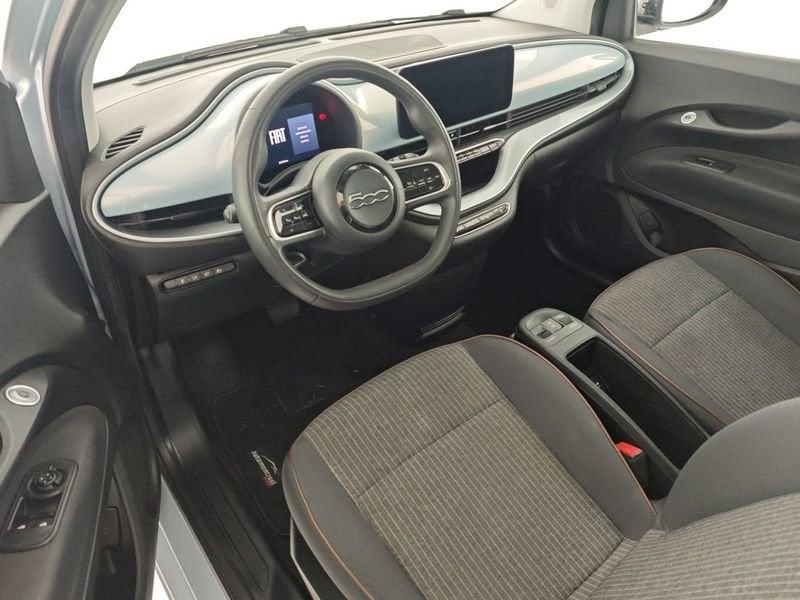 FIAT 500 Action Berlina