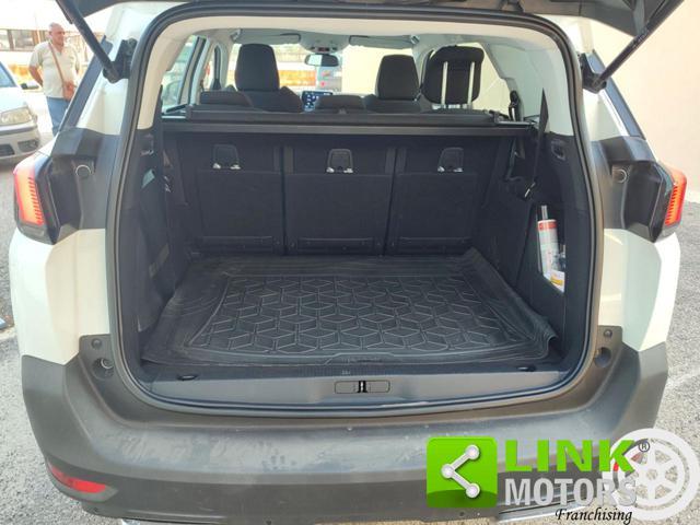PEUGEOT 5008 BlueHDi 130 S&S Business