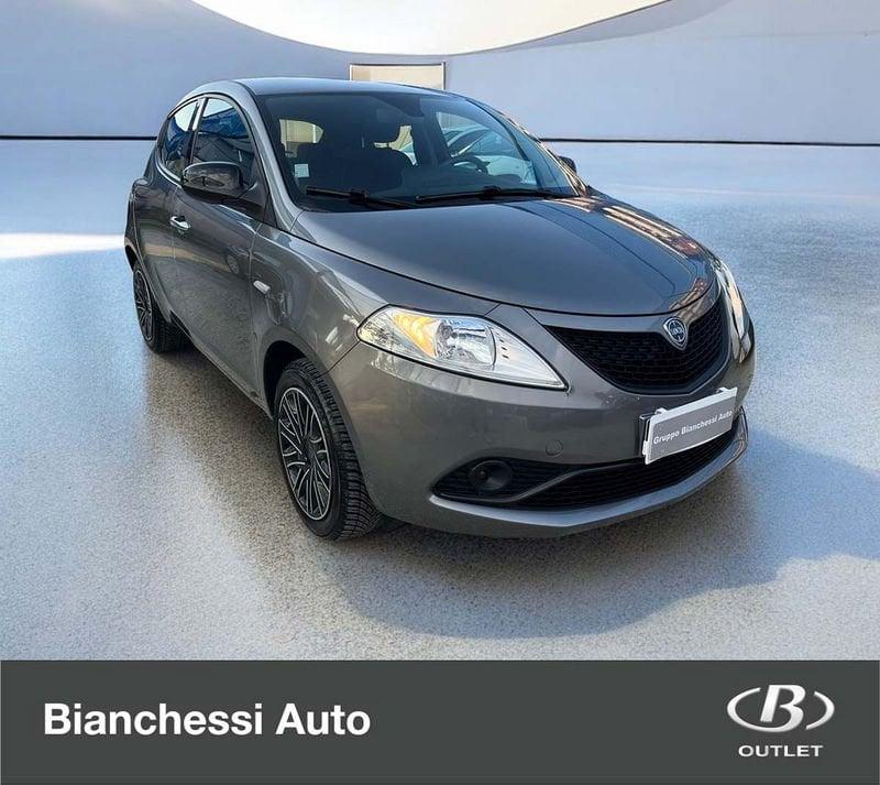 Lancia Ypsilon 1.2 69 CV 5 porte S&S Gold