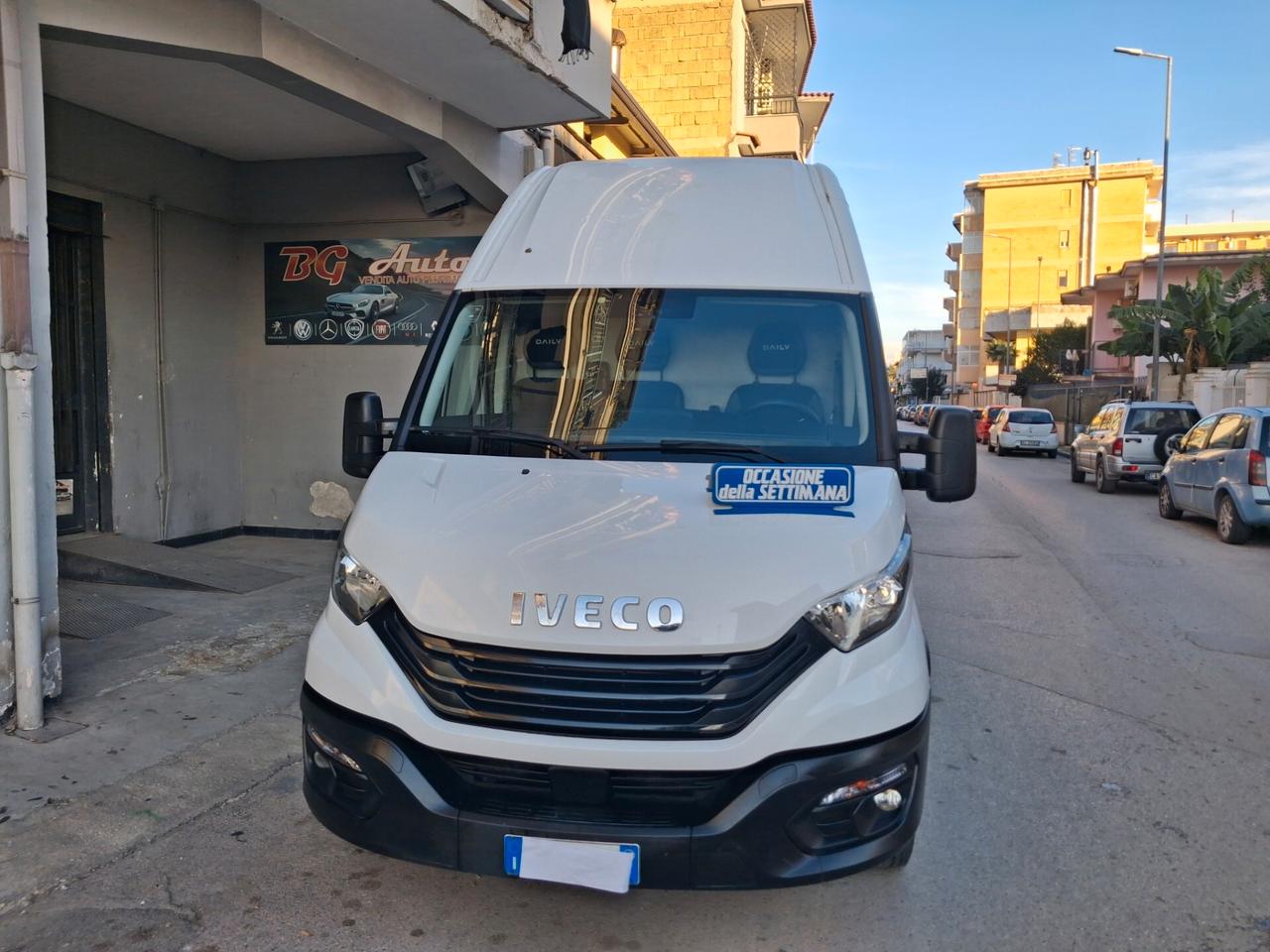 Iveco Daily v35 s 14 2022 unico prop nav