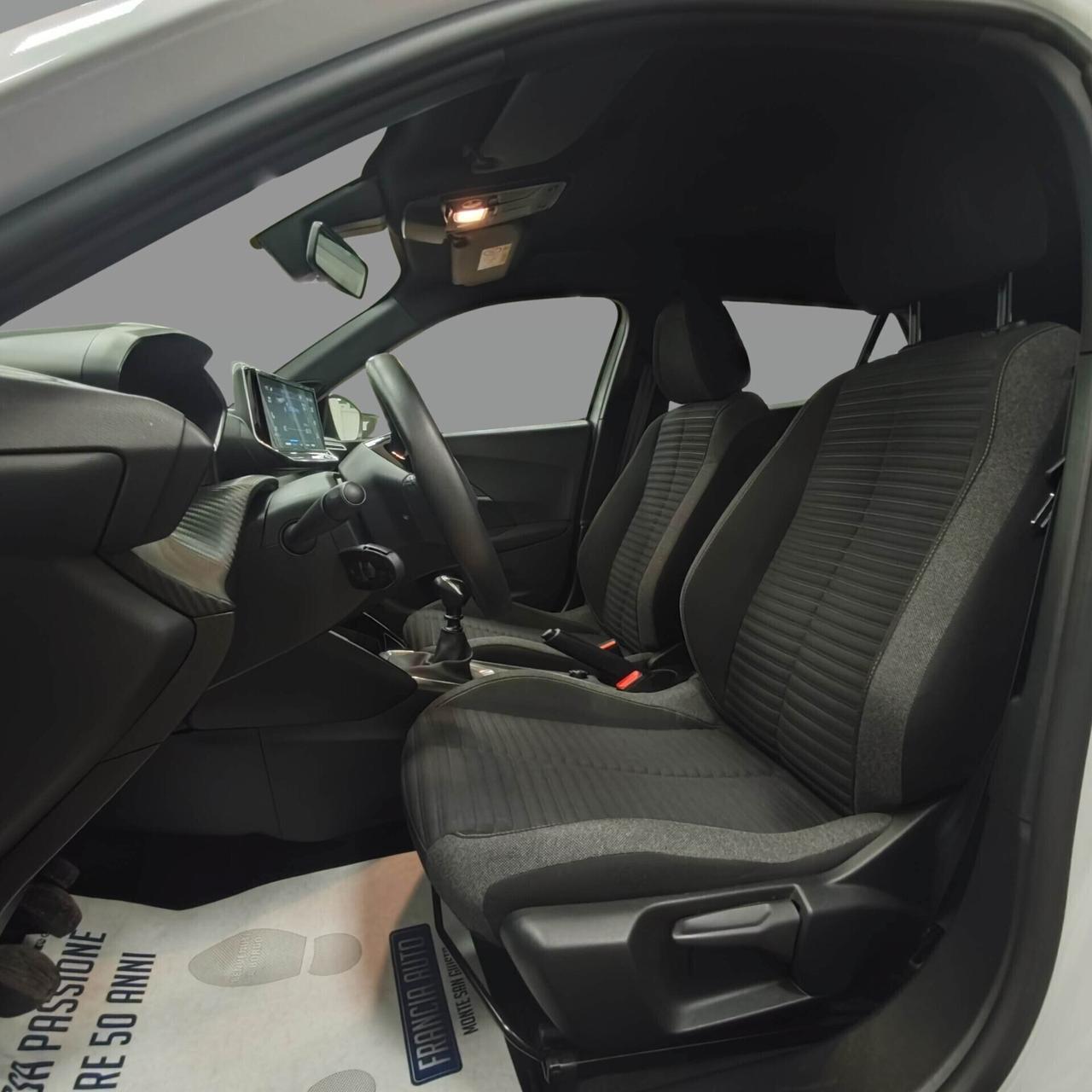Peugeot 2008 -BENZINA SOLO 30.000 KM -2024-