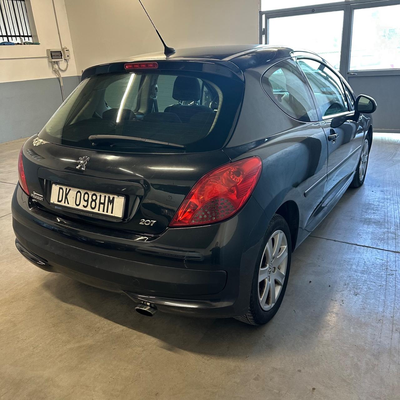 Peugeot 207 1.6 HDi 90CV 3p. XS