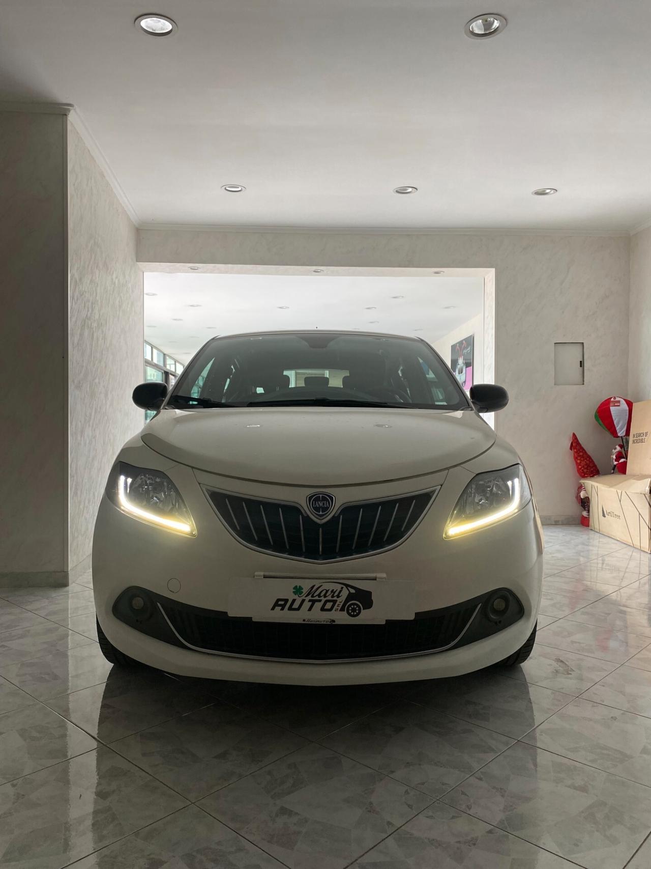 Lancia Ypsilon 1.0 FireFly 5 porte S&S Hybrid Gold
