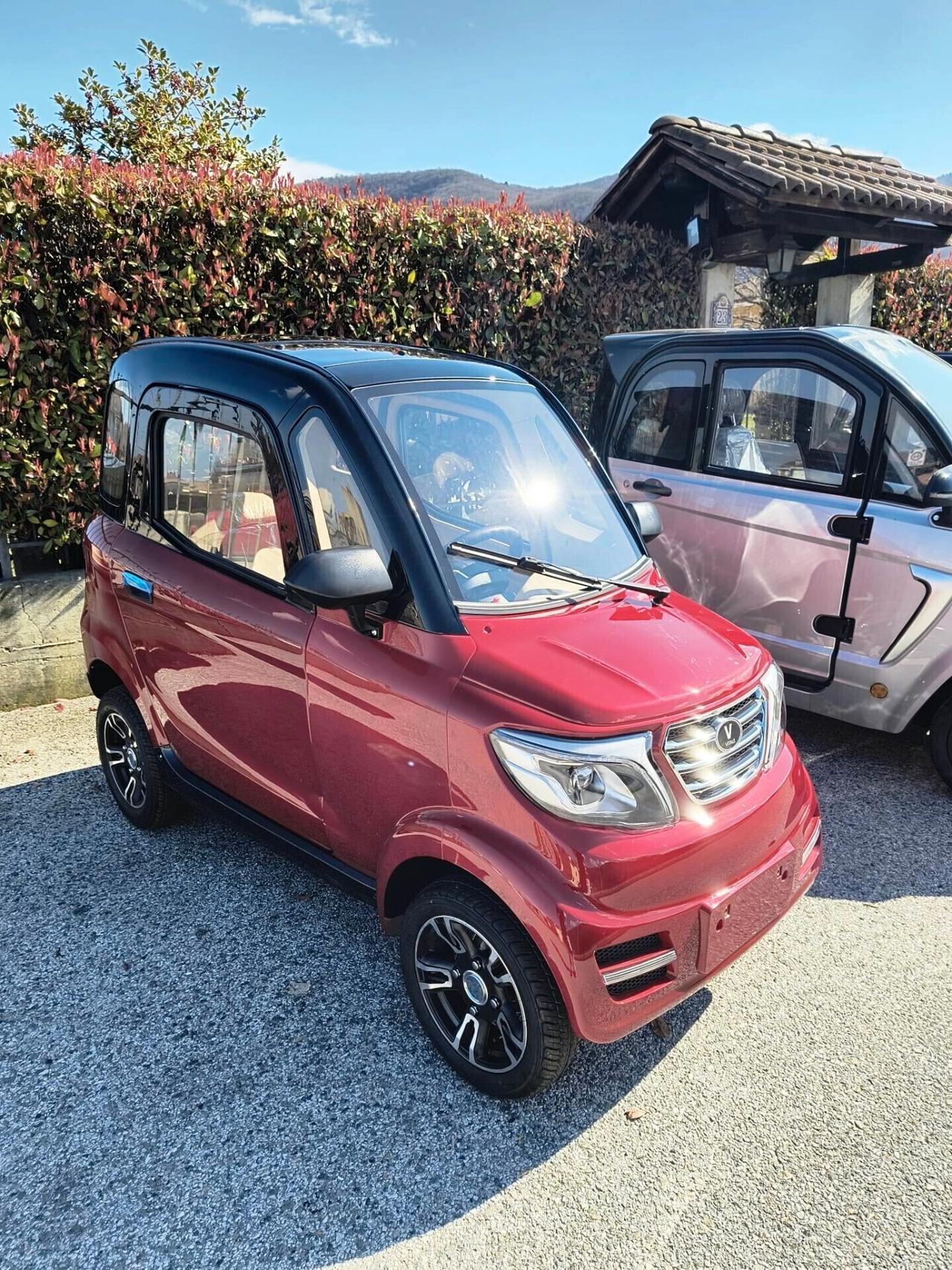 MINI AUTO ELETTRICA PER ANZIANI O PER DISABILI