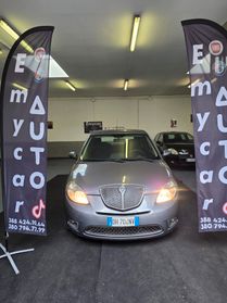 Lancia Ypsilon 1.3 MJT 75 CV Argento