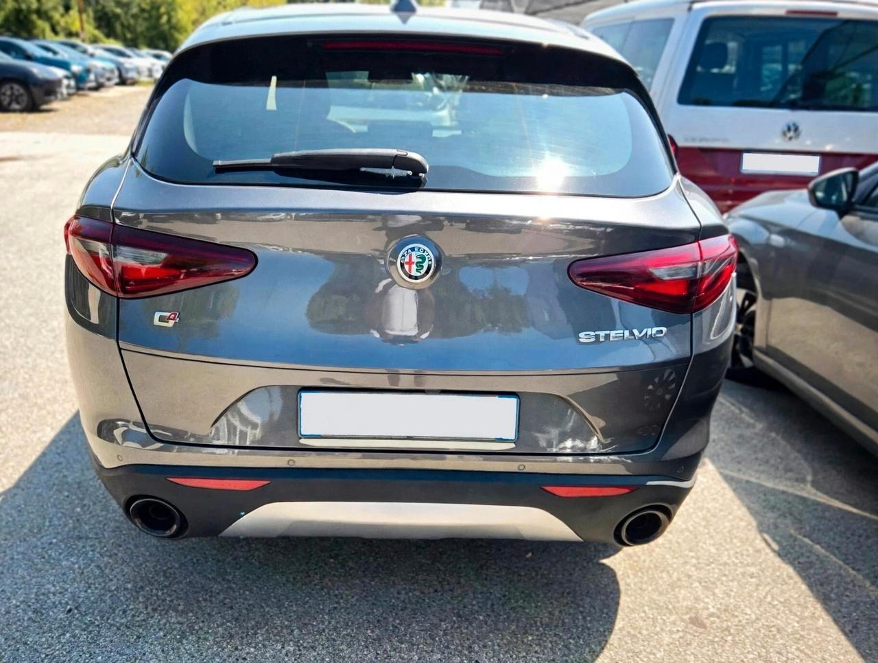 Alfa Romeo Stelvio 2.2 Turbodiesel 190 CV AT8 Q4 Business
