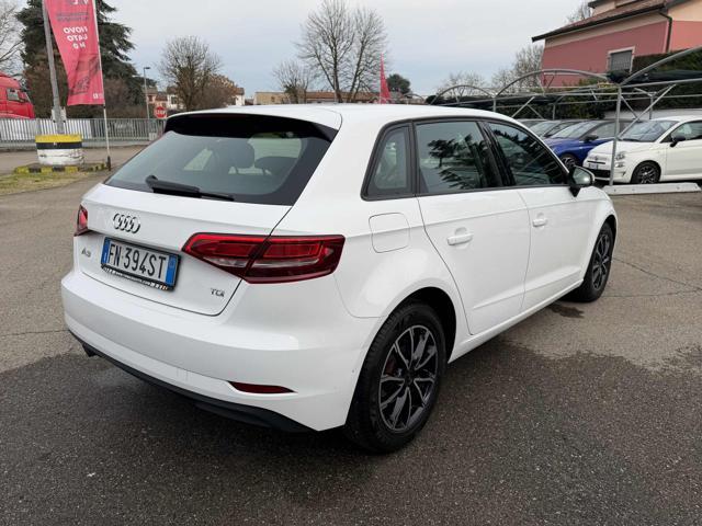 AUDI A3 SPB 1.6 TDI 116 CV Business