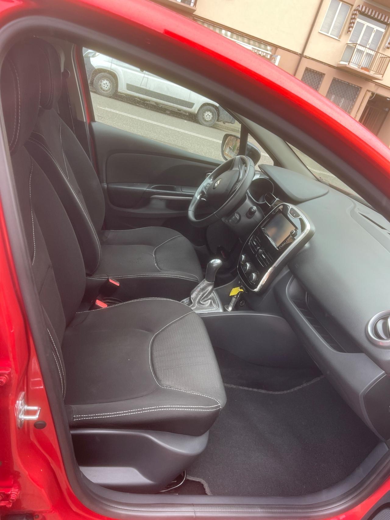 Renault Clio 1.2 75CV GPL 5 porte Costume National