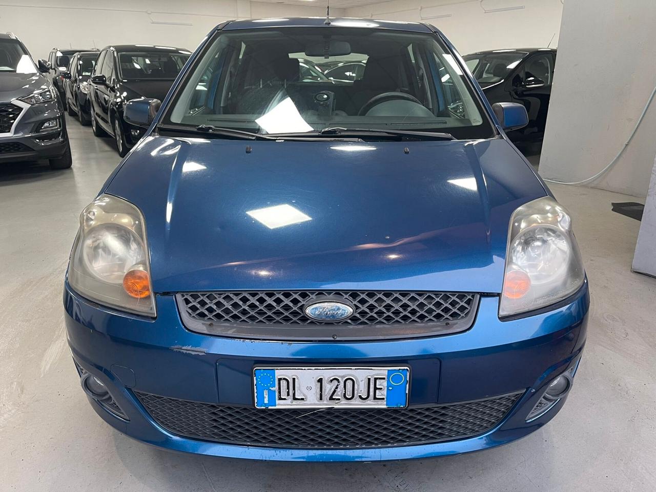 Ford Fiesta 1.4 16V 5p. Ghia