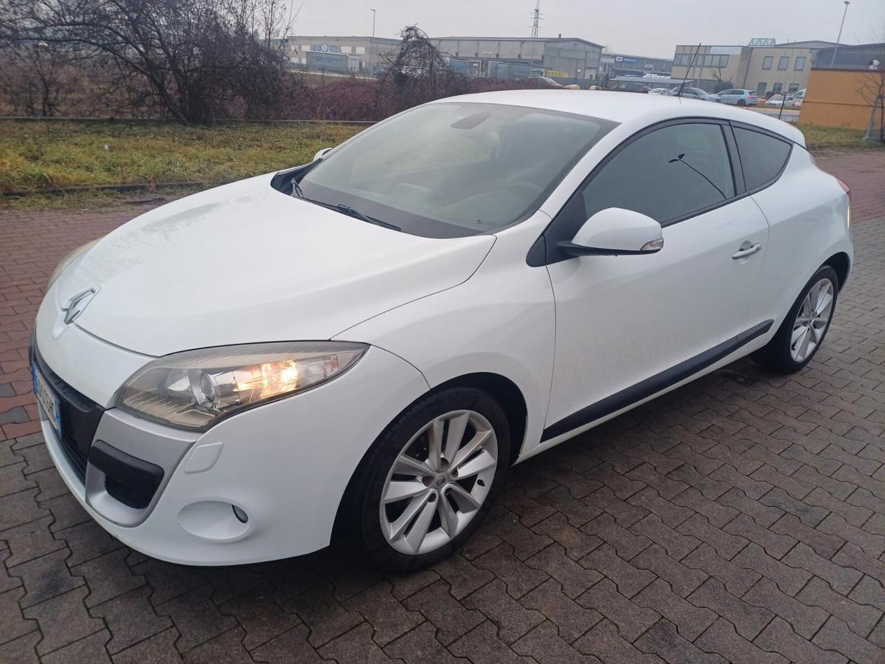 Renault Megane Mégane Coupé 1.9 dCi 130CV Luxe