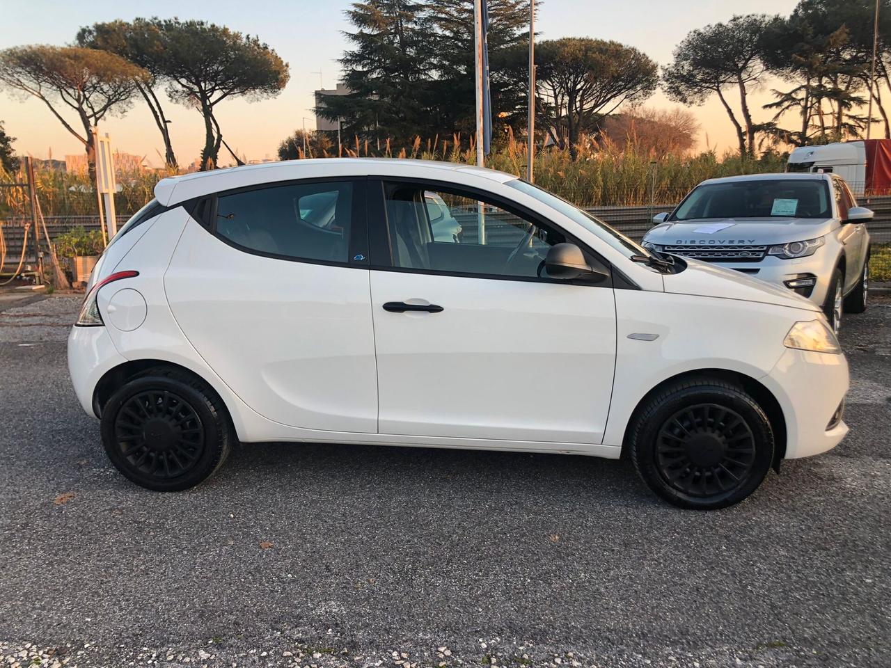 Lancia Ypsilon 1.2 69 CV 5 porte GPL Ecochic Elefantino Blu PROMO FINANZIAMENTO