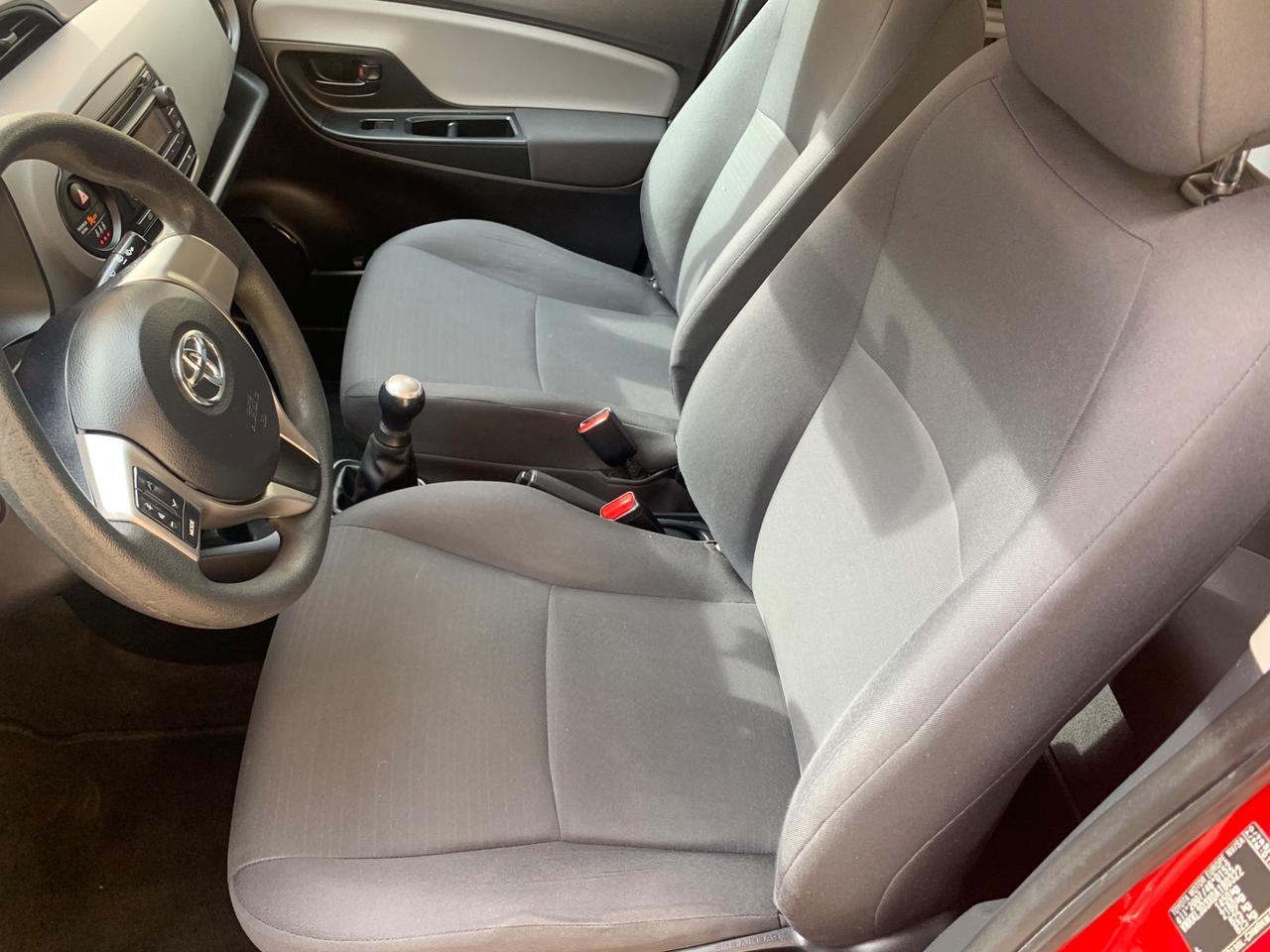 Toyota Yaris 1.0 5 porte 10/2015 km 86000