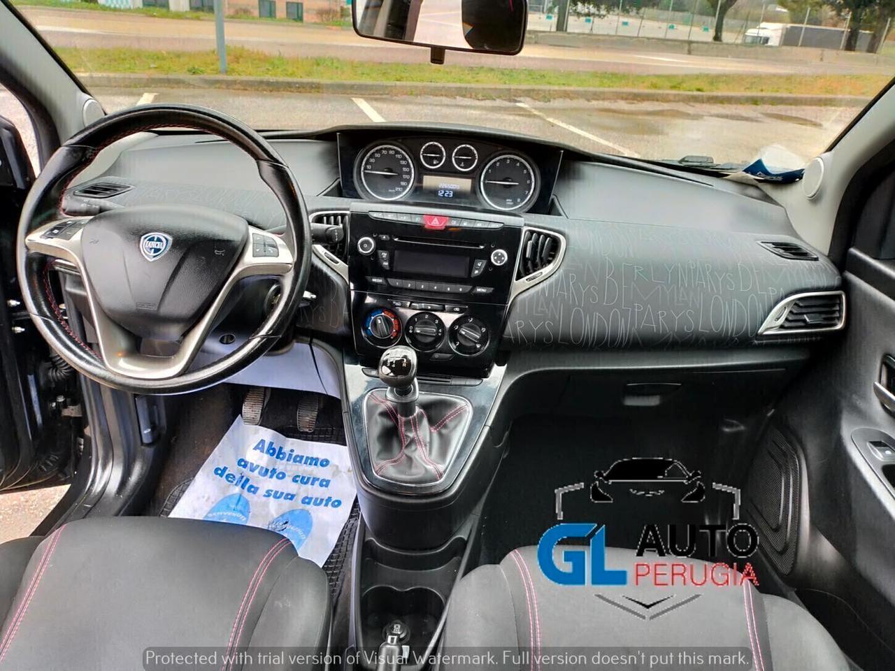 Lancia Ypsilon 0.9 TwinAir 85 CV Metano Elefantino rosa UNICOPROPR.