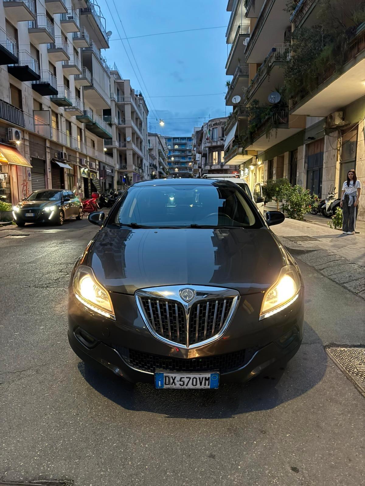 Lancia Delta 1.6 MJT DPF Platino