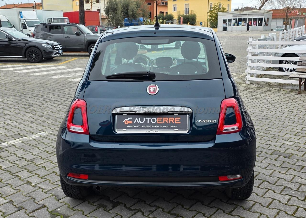Fiat 500 1.0 Hybrid Red
