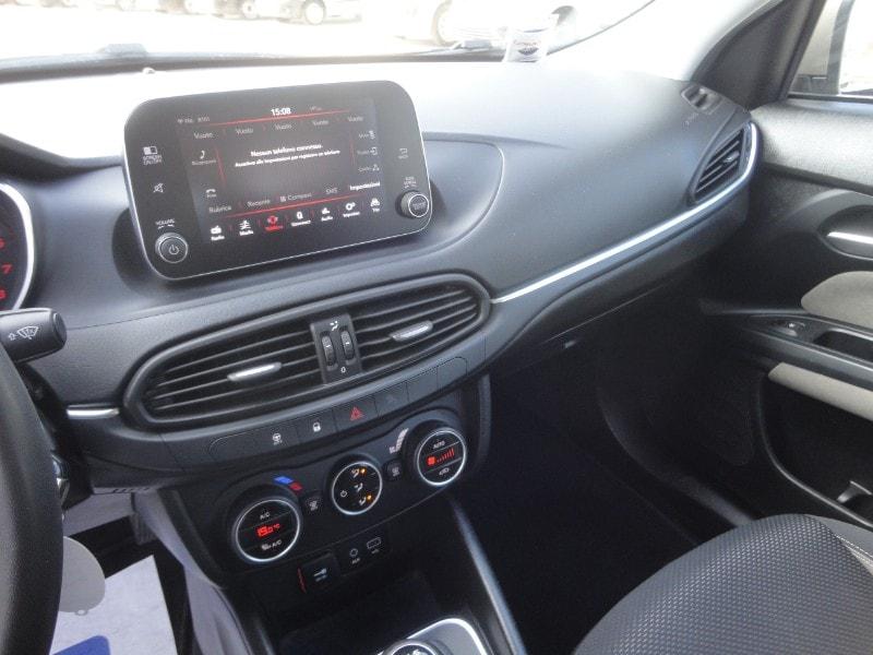 FIAT Tipo (2015-->) Tipo 1.4 5 porte Lounge