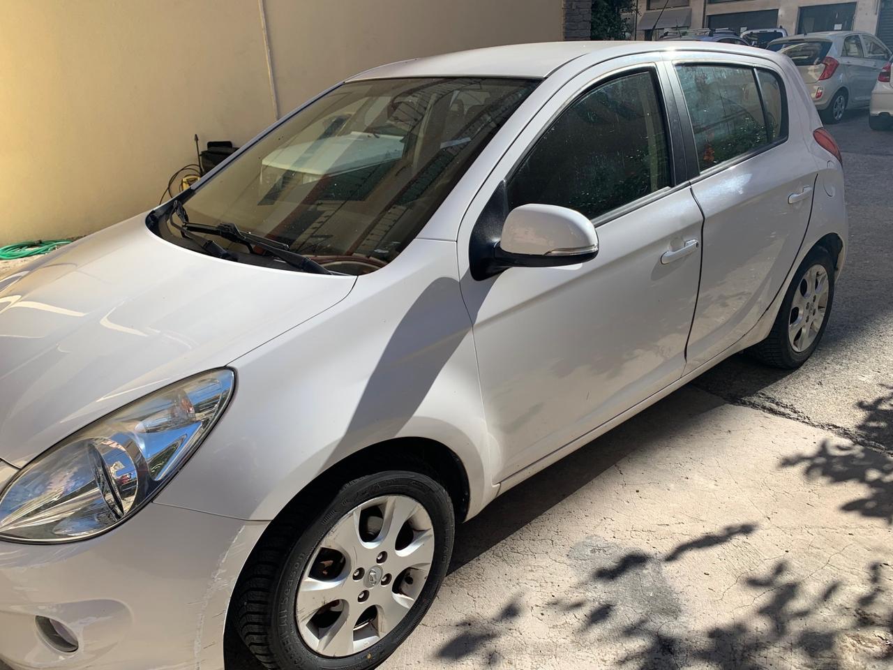 Hyundai i20 1.2 5p. 06/2012