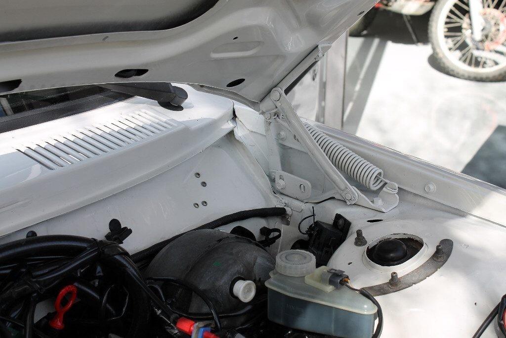 VOLVO 240 2.0 cat Station Wagon Polar