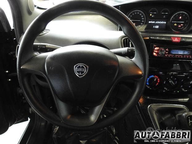 LANCIA - Ypsilon - 1.2 69 CV 5 porte Elefantino