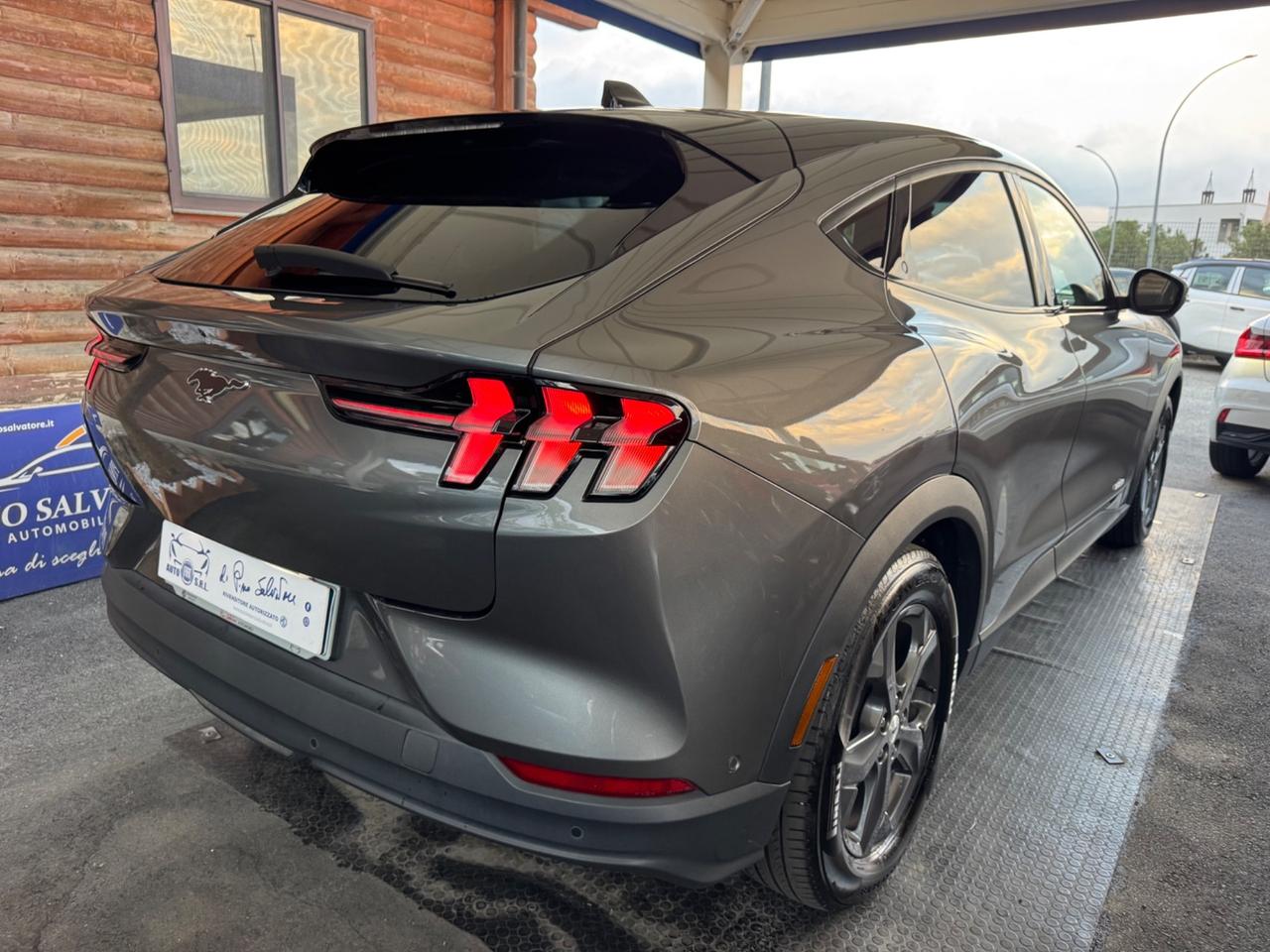 Ford Mustang Mach-E Standard Range 269 CV