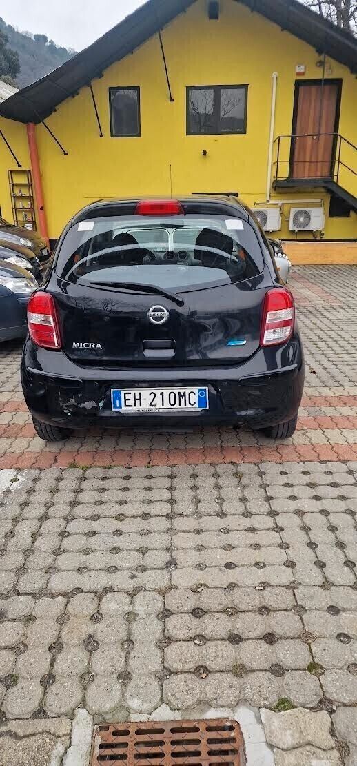 Nissan Micra 2011 photo 4