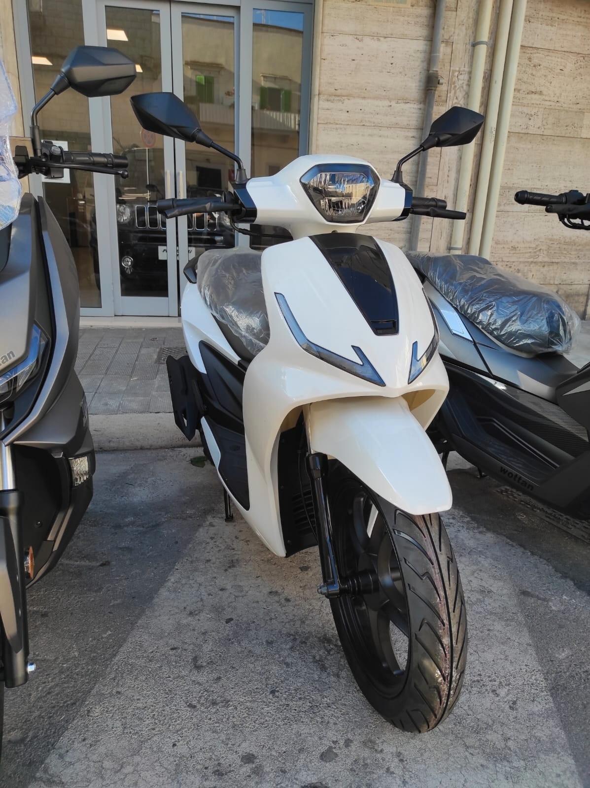 LEM CORAL 125 PROMO 2290 EURO