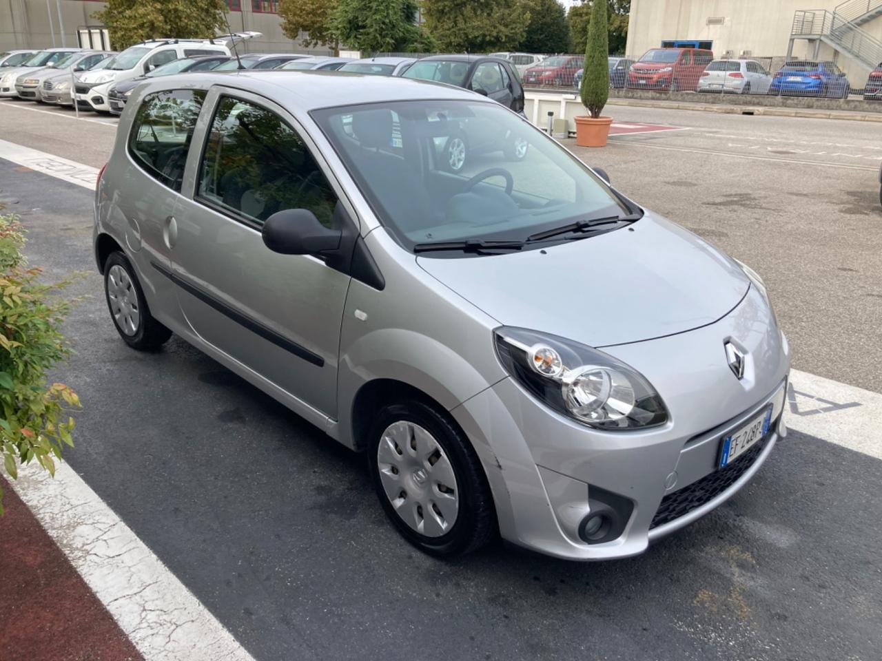 RENAULT TWINGO BENZINA (DA VETRINA)