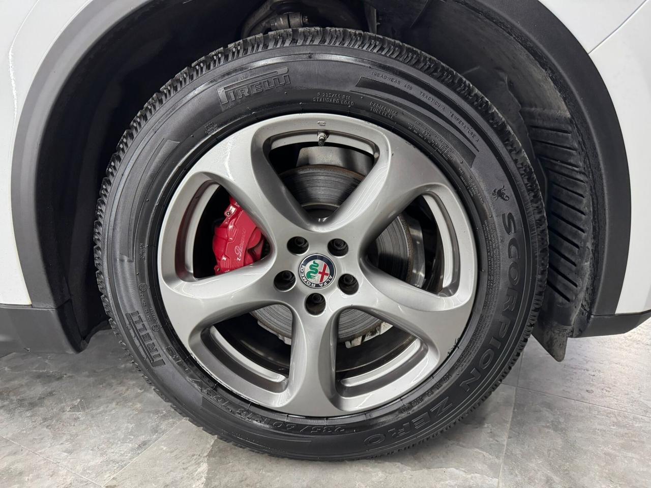 Alfa Romeo Stelvio 2.2 Turbodiesel 180 CV AT8 RWD Super