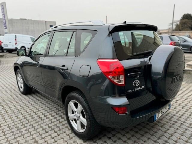 Toyota RAV 4 RAV4 2.2 D-4D 136 CV DPF Luxury