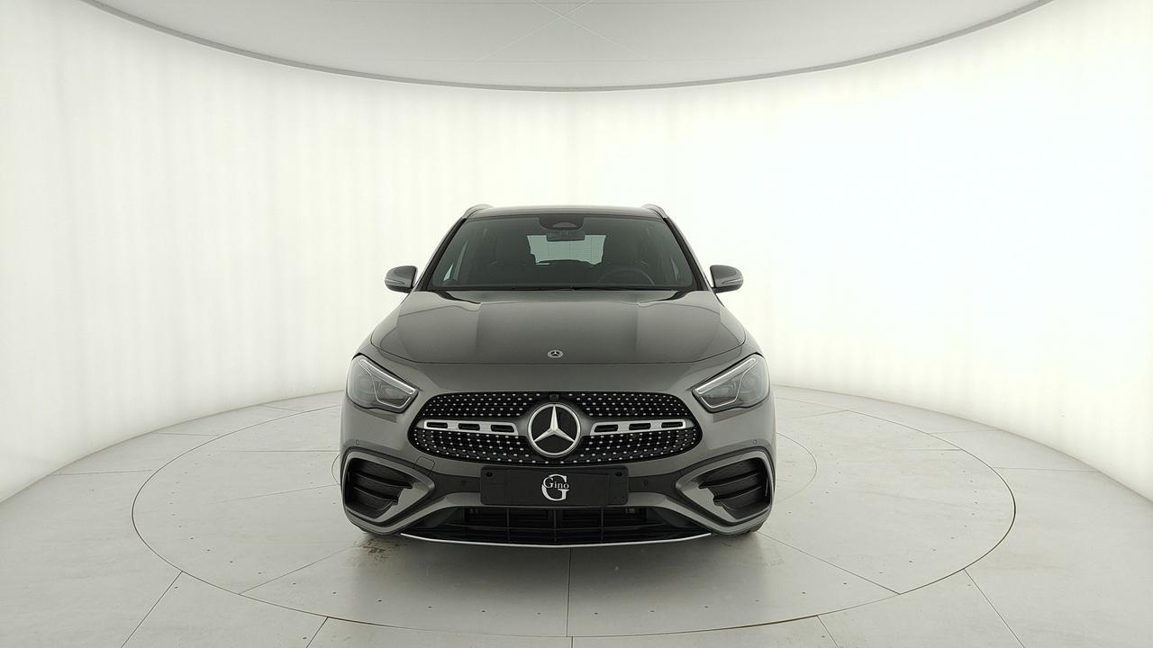 Mercedes-Benz GLA 200 d automatic