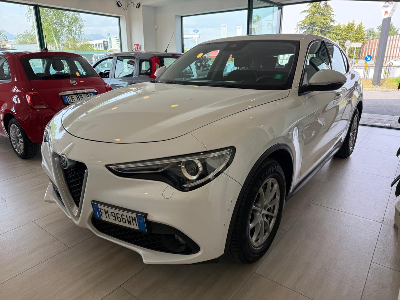 Alfa Romeo Stelvio 2.2 Turbodiesel 180 CV AT8 RWD Business