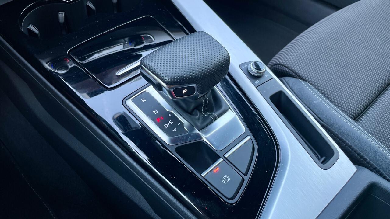 AUDI A4 AVANT 35 TDI 2.0 S-TRONIC 163 CV - INTERNI S-LINE, FULL LED
