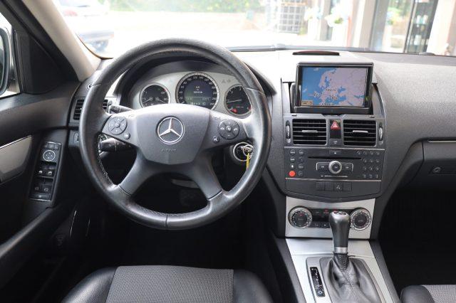 MERCEDES-BENZ C 220 CDI S.W. Avantgarde AMG NAVI Comand Xenon PDC