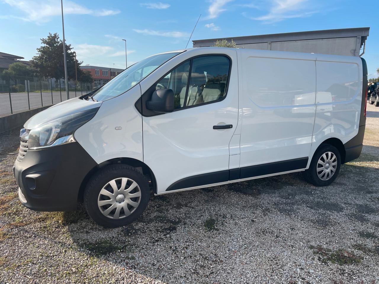 OPEL VIVARO 1.6 EURO 6B